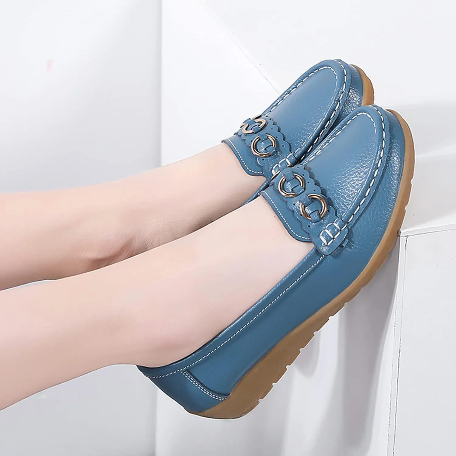AMDBEL Leather Loafers for Women 2024, Womens Leather Loafers Classic Penny Loafers for Women Fashion Driving Moccasins Women