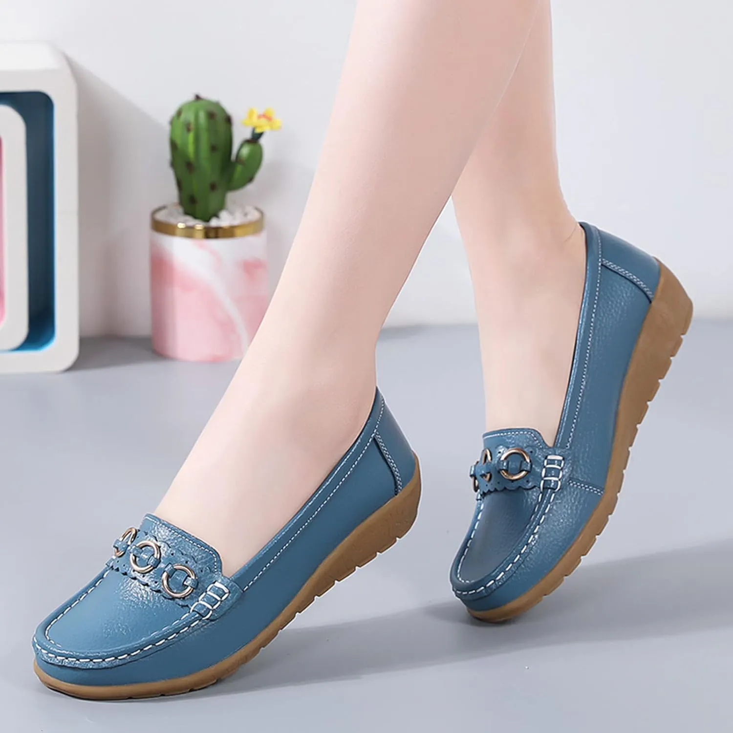 AMDBEL Leather Loafers for Women 2024, Womens Leather Loafers Classic Penny Loafers for Women Fashion Driving Moccasins Women