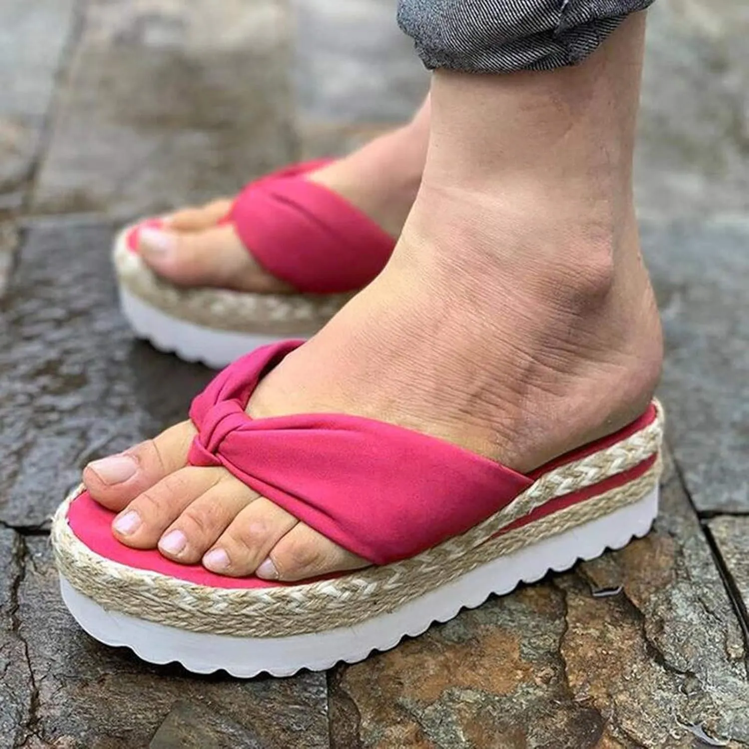 Eduavar Sandals for Women Dressy Summer, Women's Sandals Summer Beach Breathable Sandals Flip Flops Comfy Platform Sandals