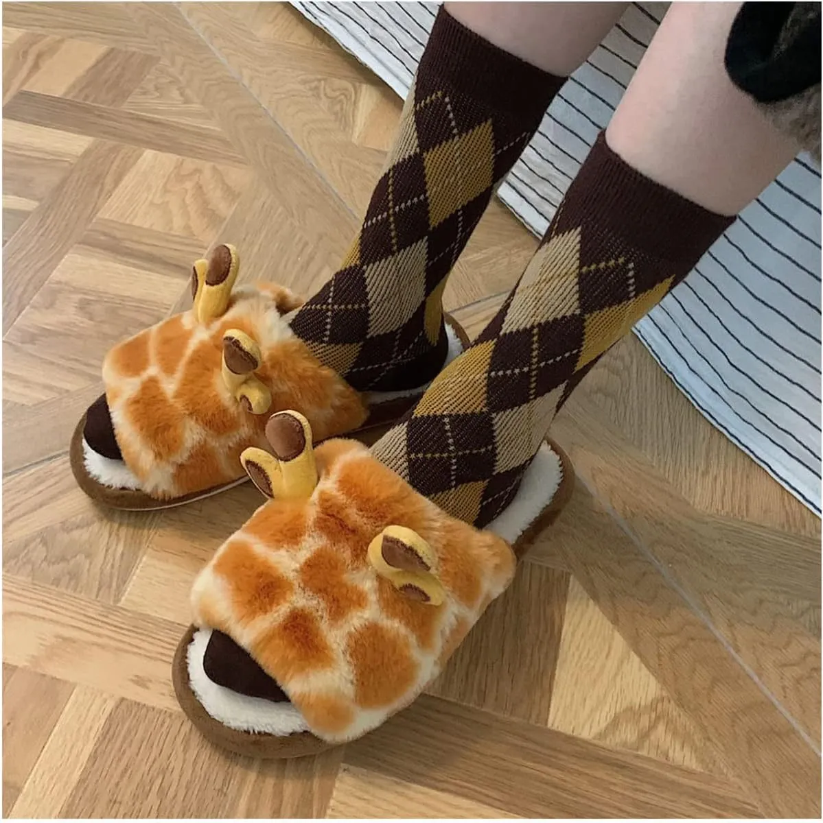 Gaolinci Cartoon Giraffe Cotton Slippers, Winter Indoor Outdoor Slippers for Women