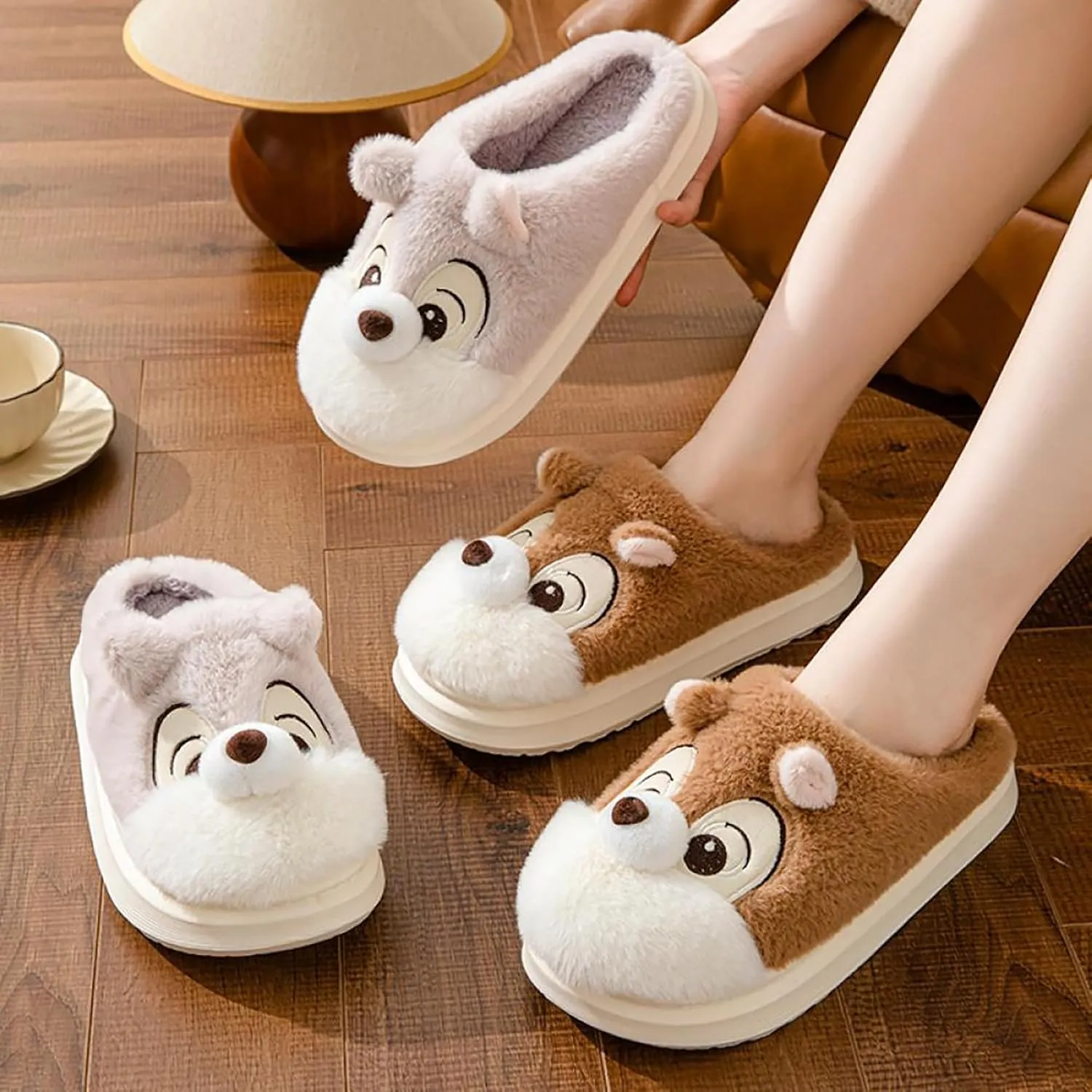 Gaolinci Cartoon Giraffe Cotton Slippers, Winter Indoor Outdoor Slippers for Women