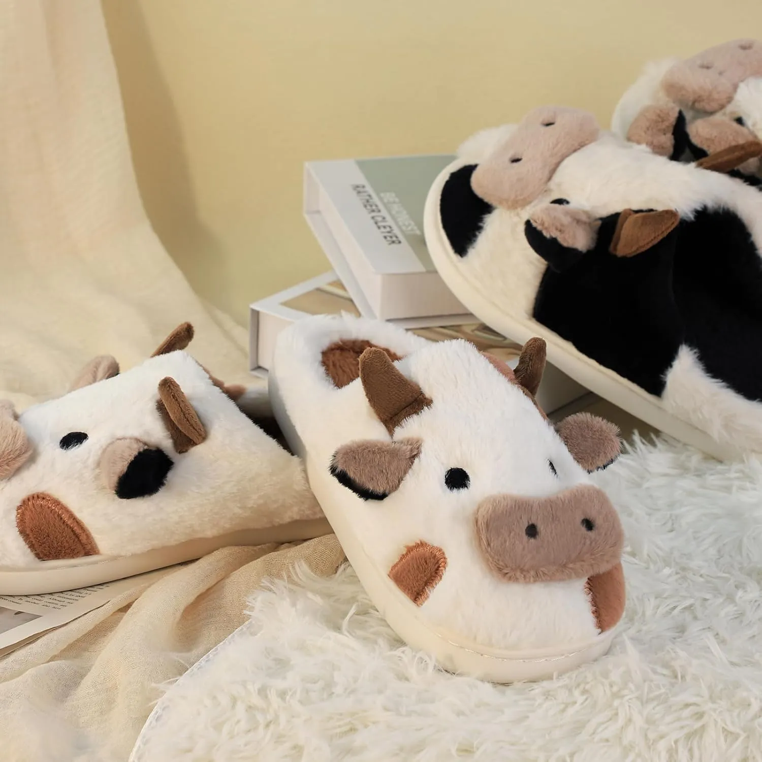Gaolinci Cartoon Giraffe Cotton Slippers, Winter Indoor Outdoor Slippers for Women