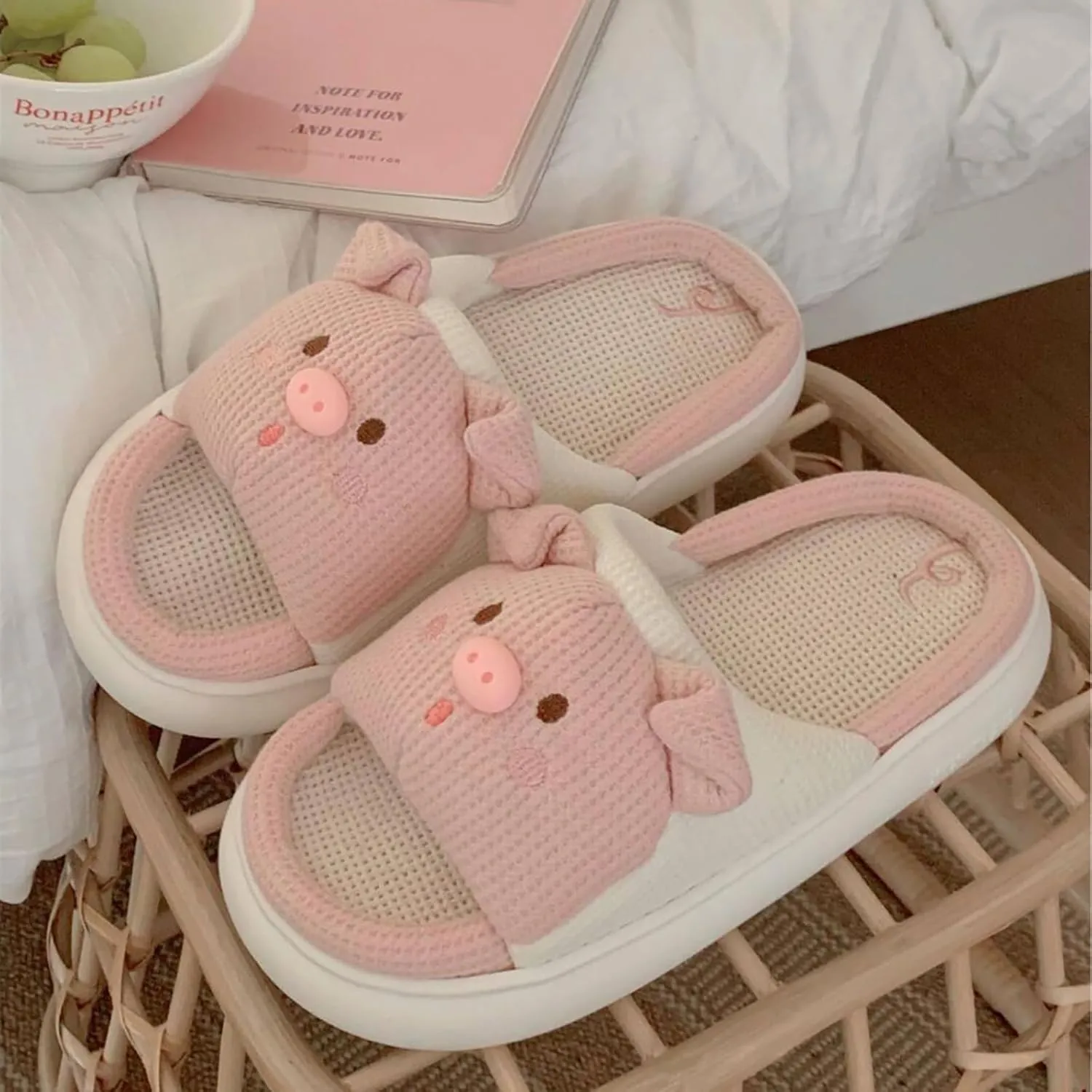 Gaolinci Pig Slippers, Cozy Home Slippers for Women