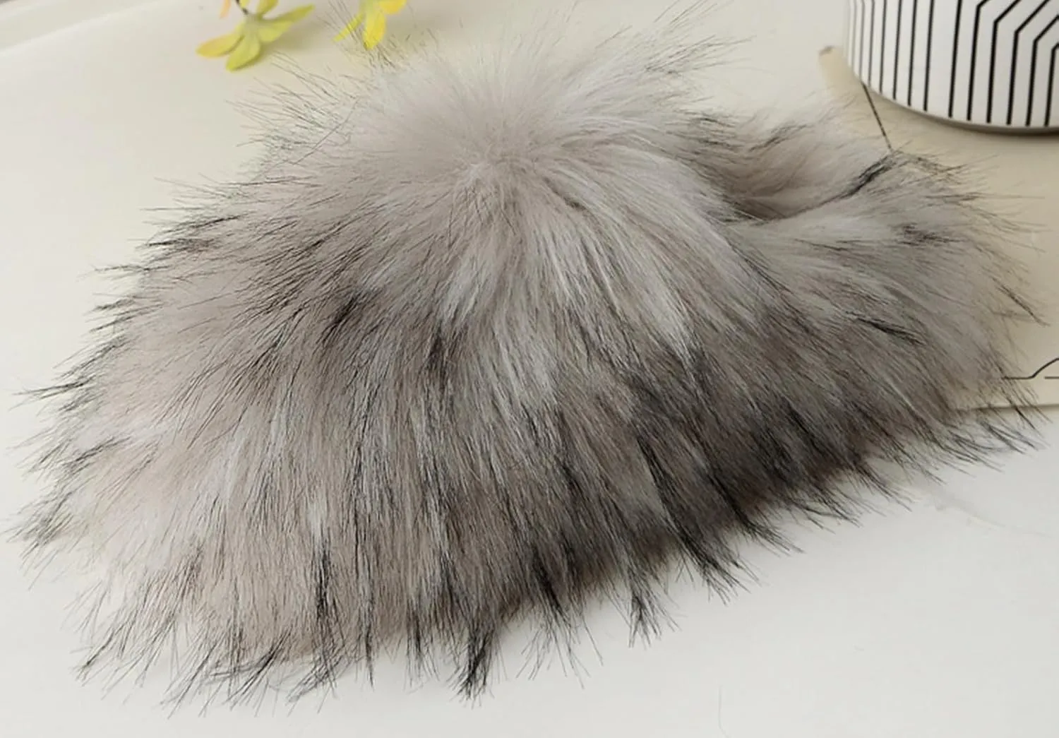 Gegefur Women's Faux Fur Slippers Slide Fluffy Sandals Open Toe Indoor Outdoor Fuzzy Slides