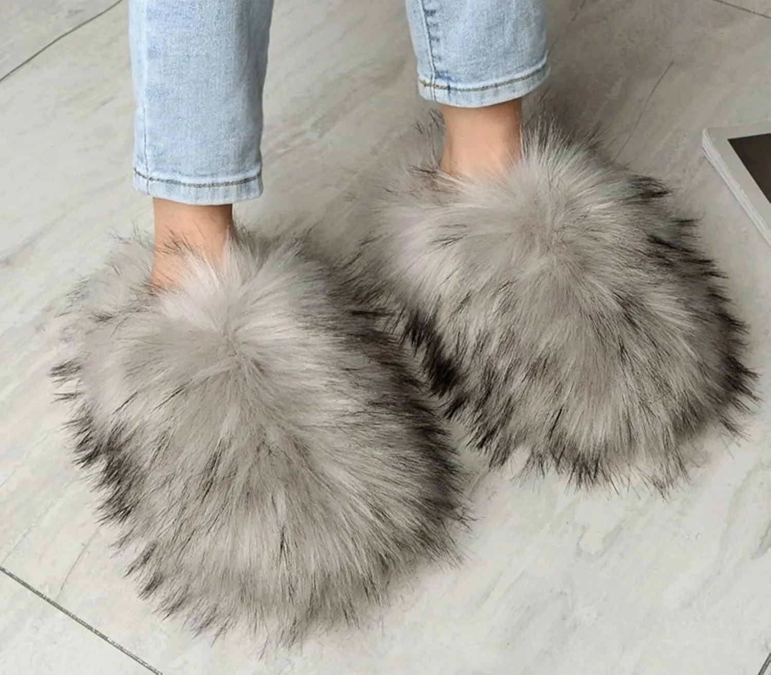 Gegefur Women's Faux Fur Slippers Slide Fluffy Sandals Open Toe Indoor Outdoor Fuzzy Slides