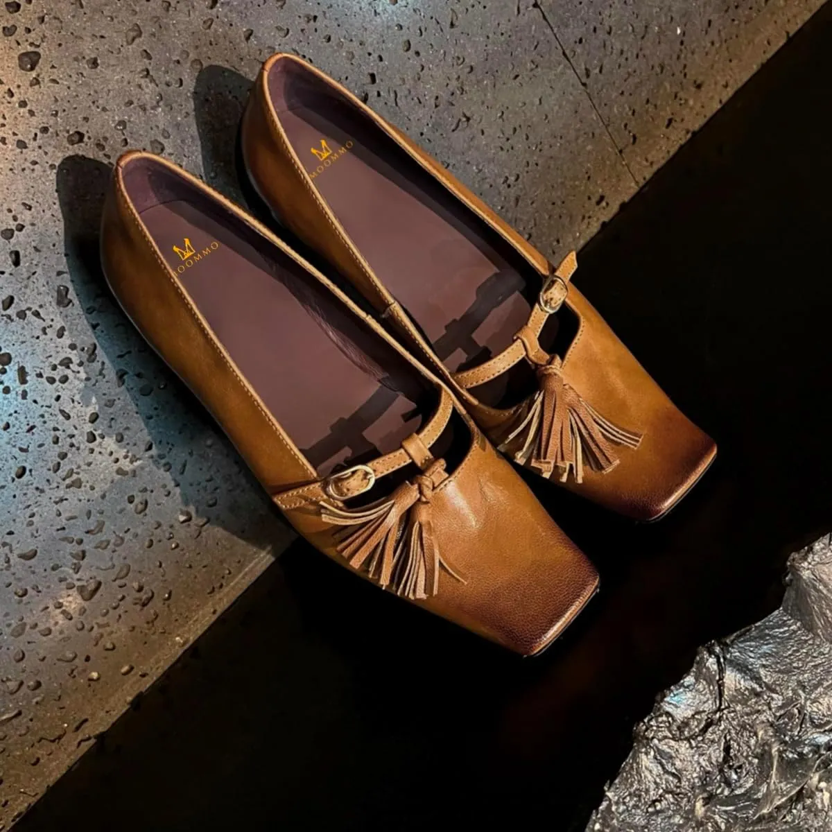 MOOMMO Vintage Mary Jane Flats Tassel Square Toe Low Chunky Heels Fringe T-Strap 1 inch Low Heel Mary Jane Shoes Matte Rocker Sole Retro Walking Loafers Comfy 4-11 M US