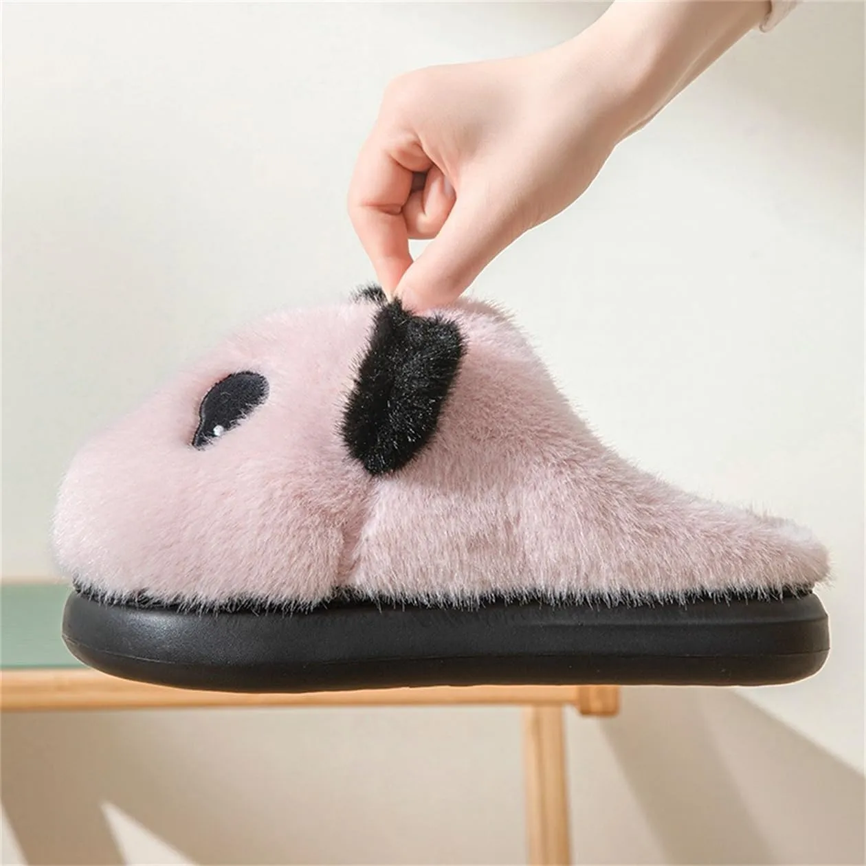Panda Plush Animal Slippers - Warm & Soft Women's Home Slippers for Indoor/Outdoor