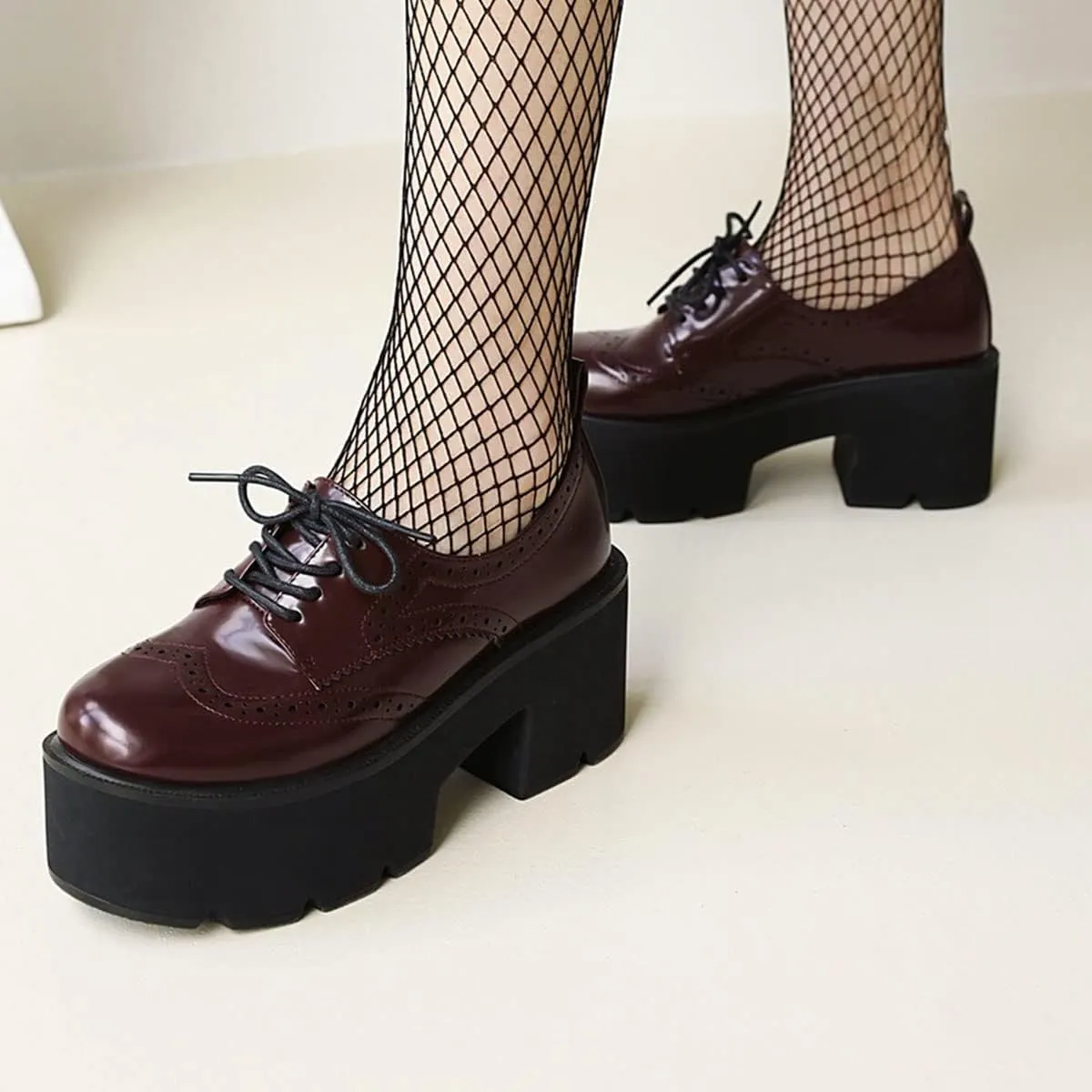 SHEMEE Women's Vintage Wingtip Oxfords Pumps Chunky Platform Block High Heel Round Toe Lace Up Gothic Brogue Shoes