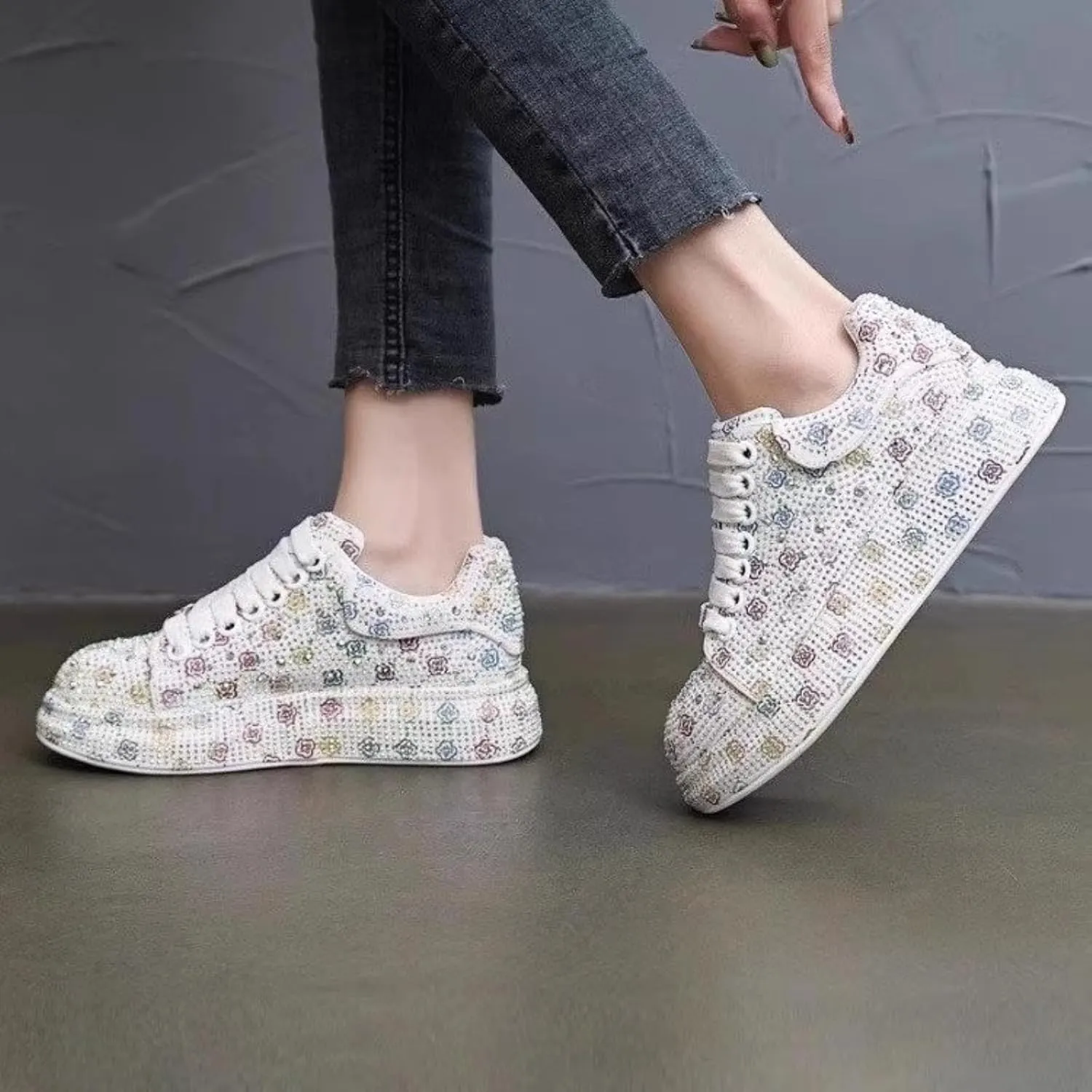 Shiny Sneakers for Women Sparkling Chunky Shoes Glitter Platform Sneakers Trendy Floral Walking Shoes