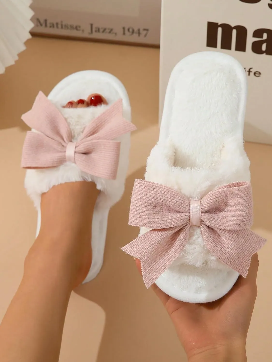 Verdusa Women's Cute Bow Fuzzy Open Toe Indoor Home Slippers Furry Outdoor Slippers