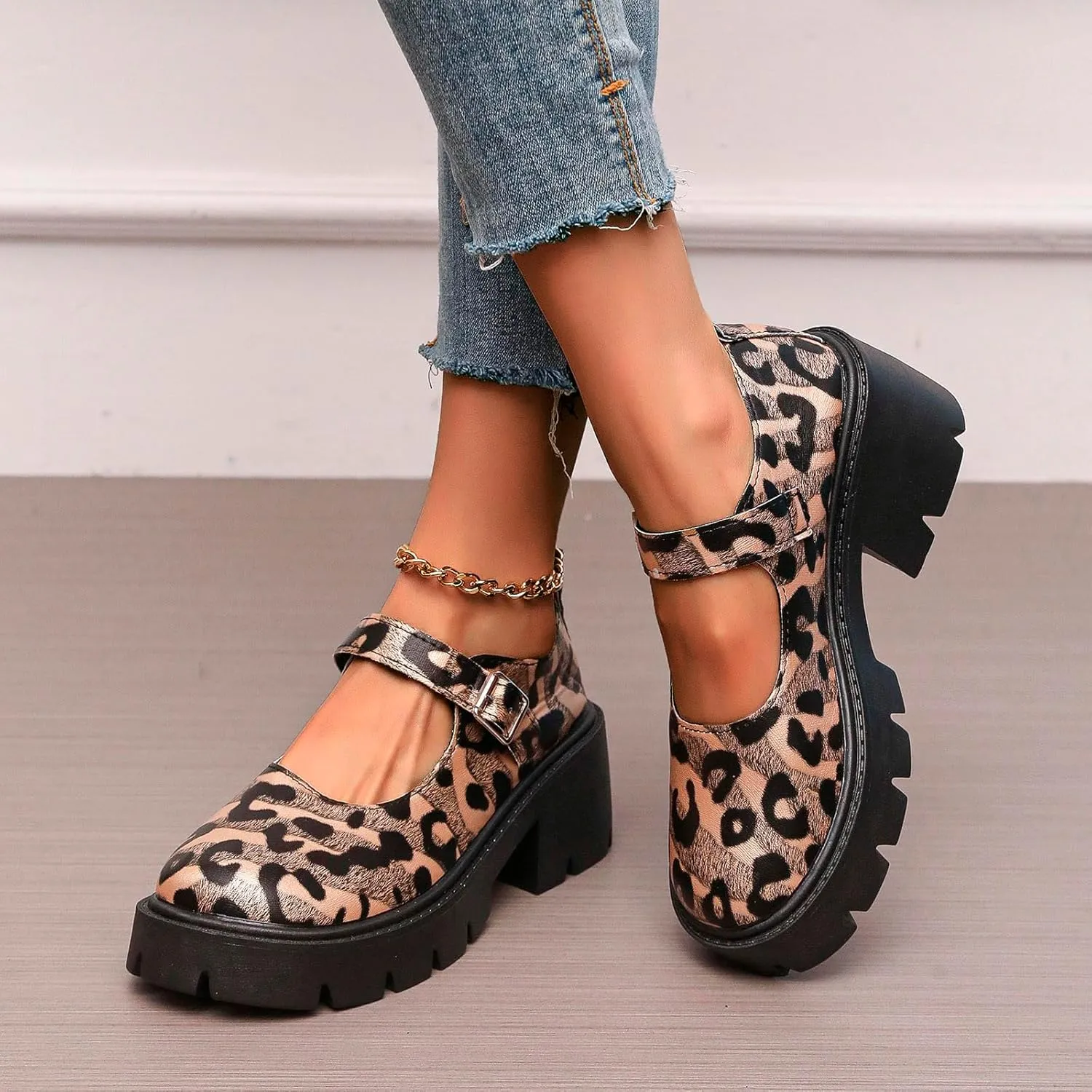 Women's Fashion Solid Color Thick Soled Leather Casual Shoes Temperament Comfortable Slip On Women Casual Shoes Wide