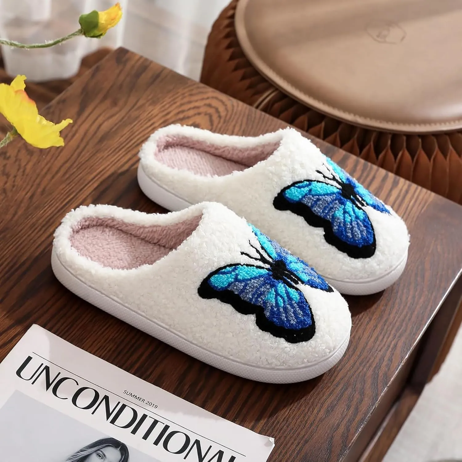 Women's Men's Retro Leopard Print Smiley Slippers Lightning Bolt Memory Foam Soft Plush Warm Non-Slip Home Shoes