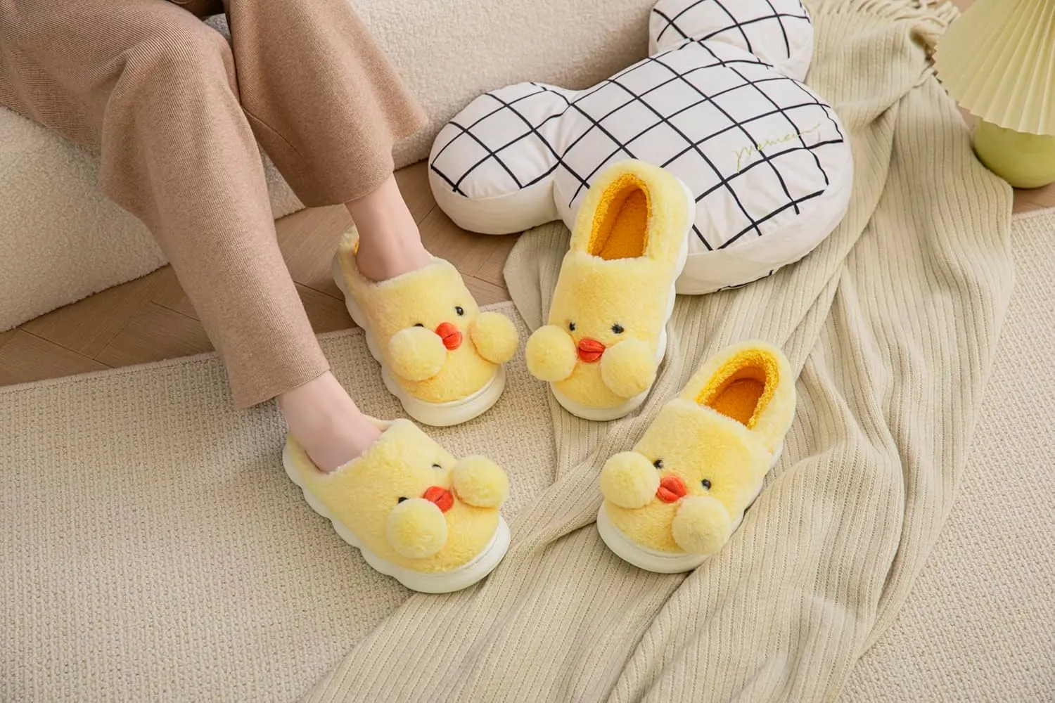 YILANLAN Women's & Men's Winter Duck Slippers - Warm & Cute Animal Cartoon Home Slippers